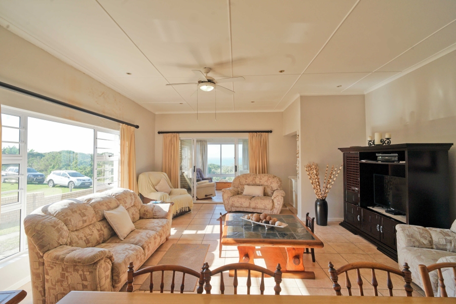 5 Bedroom Property for Sale in Kaysers Beach Eastern Cape